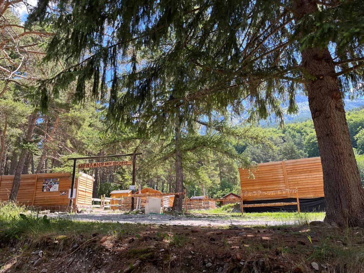 Apartamento La Source Blanche Saint Jean Montclar Exterior foto